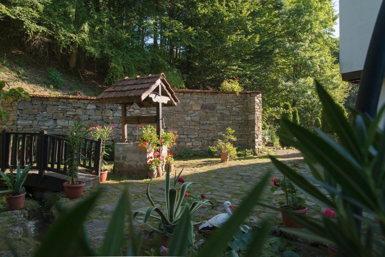 Family Hotel Bile Beli Osŭm Exterior foto